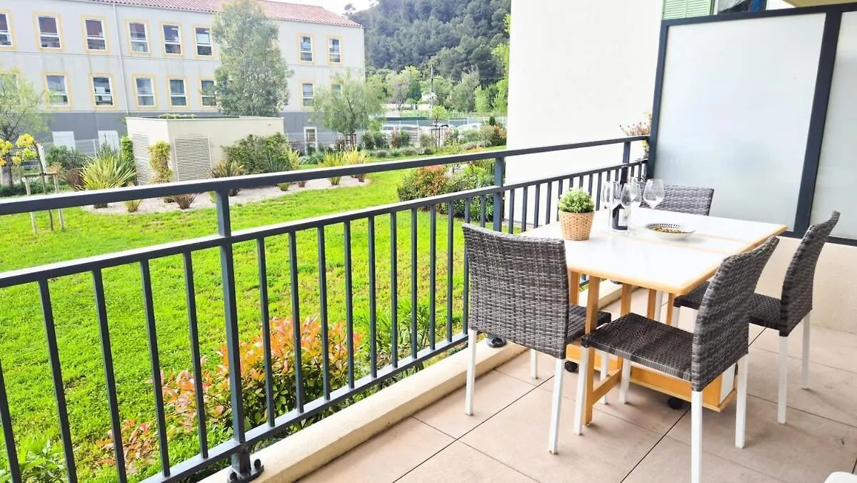 Apartment Joli Appartement Avec Terrasse - Climatisation Drap France