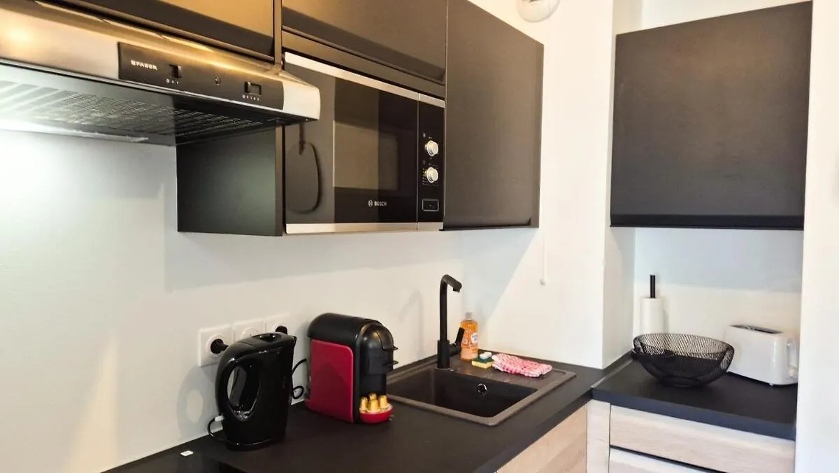 Joli Appartement Avec Terrasse - Climatisation Drap