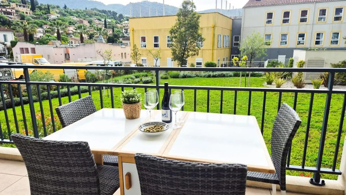 Joli Appartement Avec Terrasse - Climatisation Drap 0*,