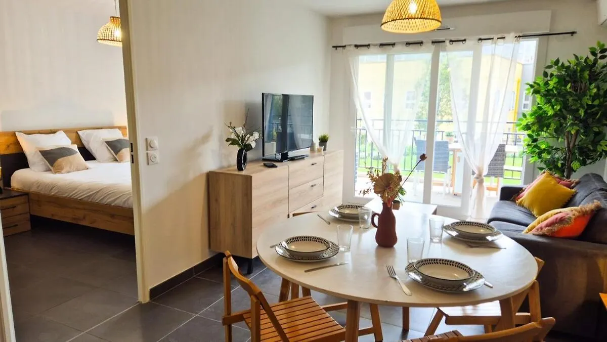 Joli Appartement Avec Terrasse - Climatisation Drap